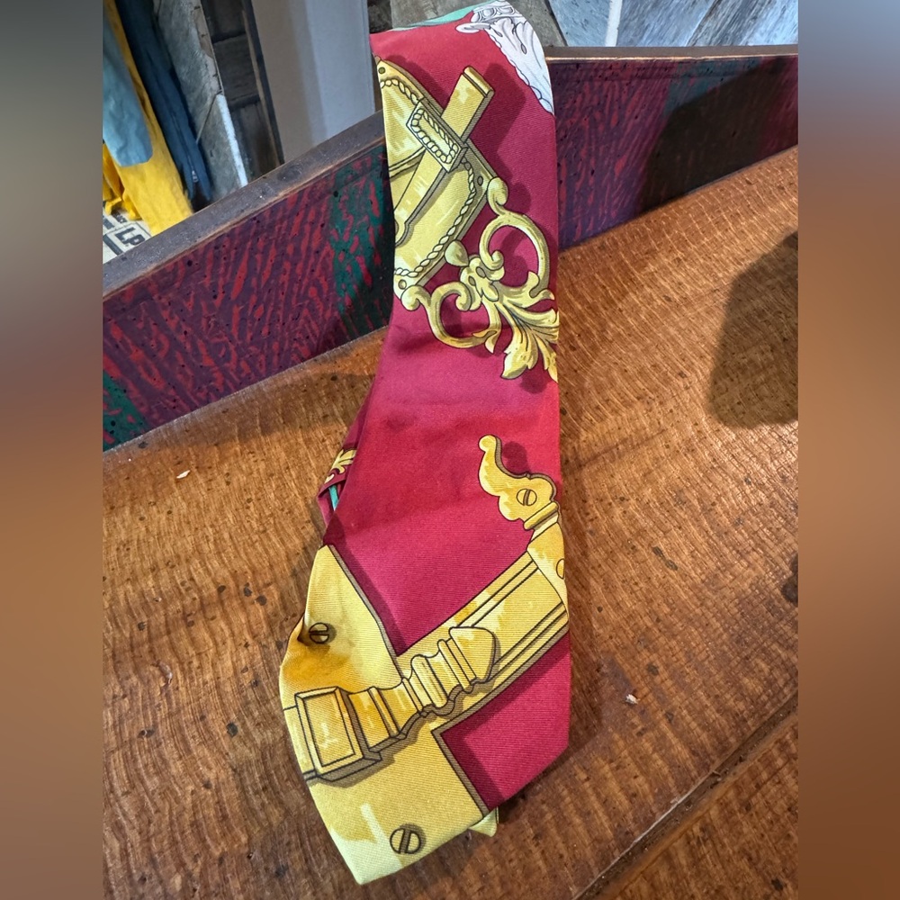 Hermes classic vintage men’s scarf tie